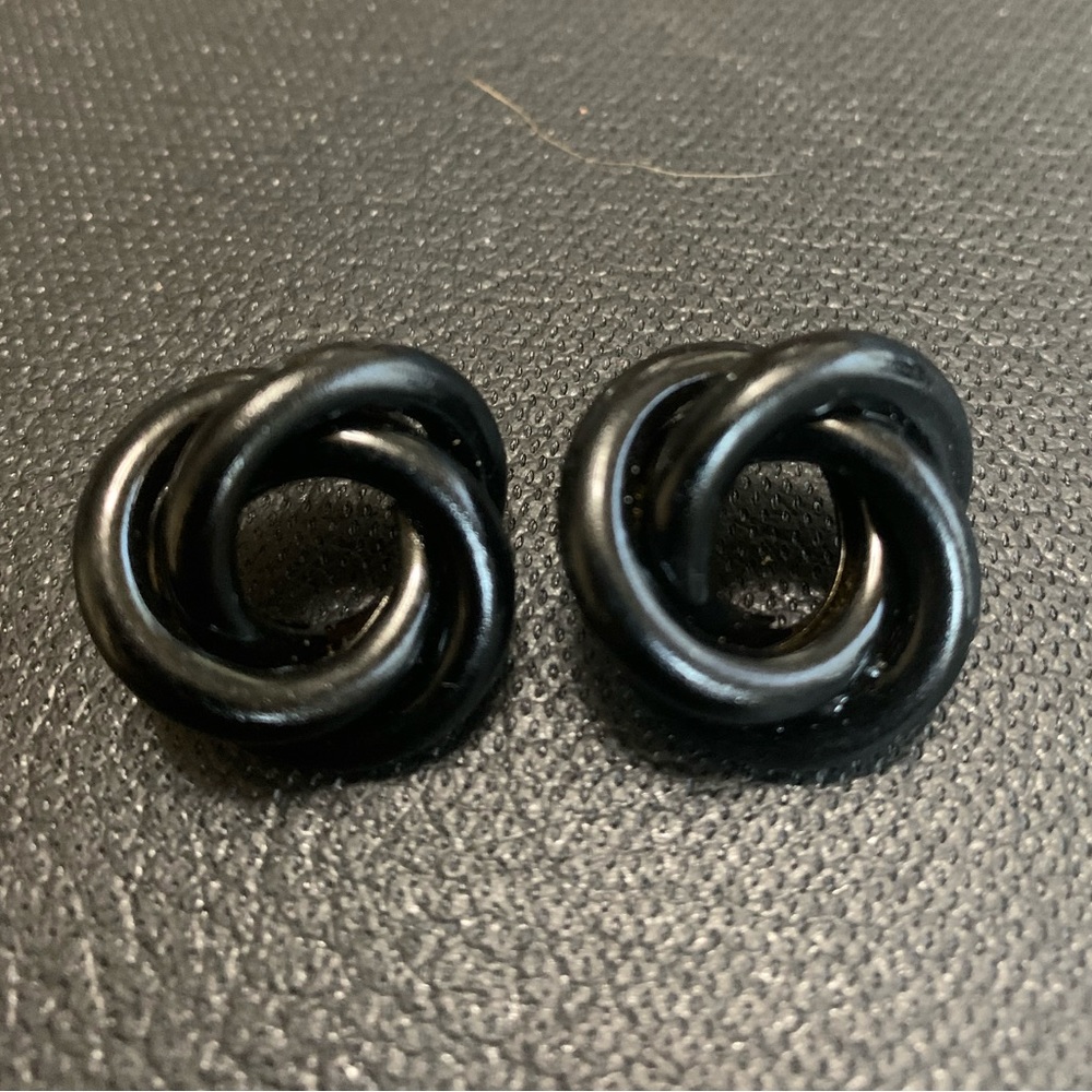 Lot of 12 earrings